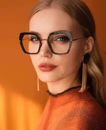 Oversized Geometric Frames